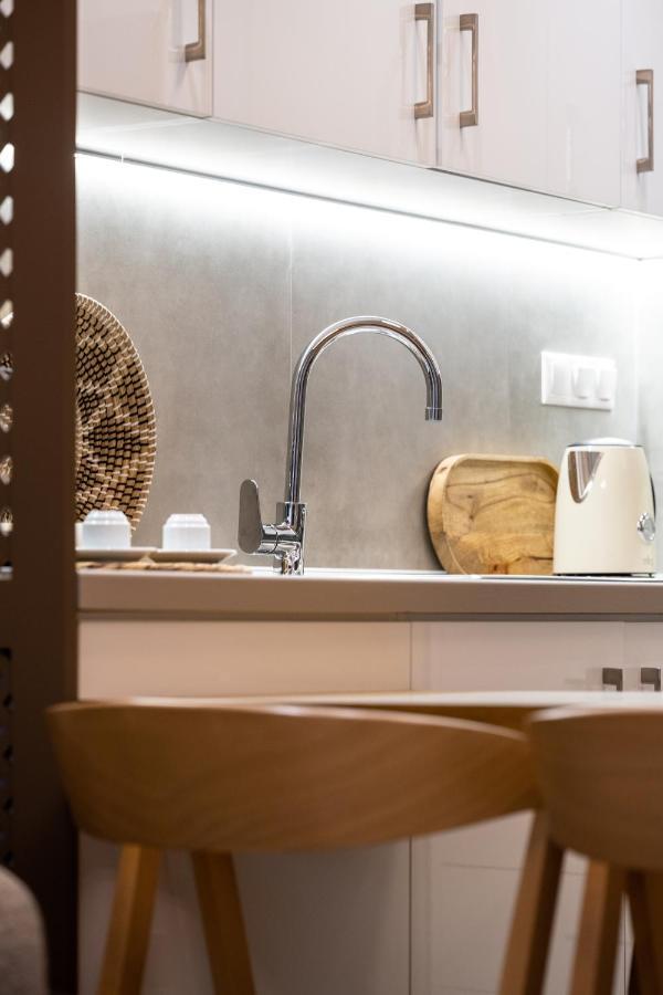 Iris Suites Nikiti Eksteriør bilde